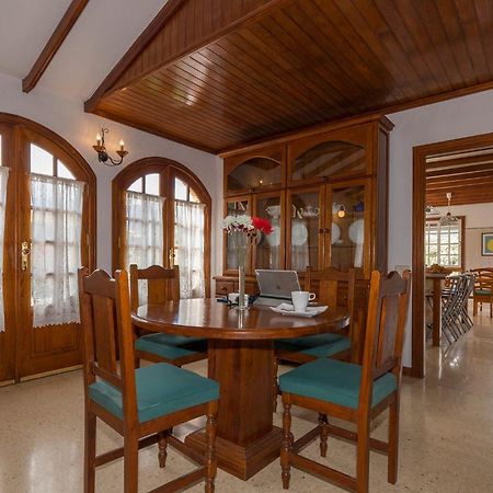 Villa Los Almendros Las Palmas de Gran Canaria Bagian luar foto